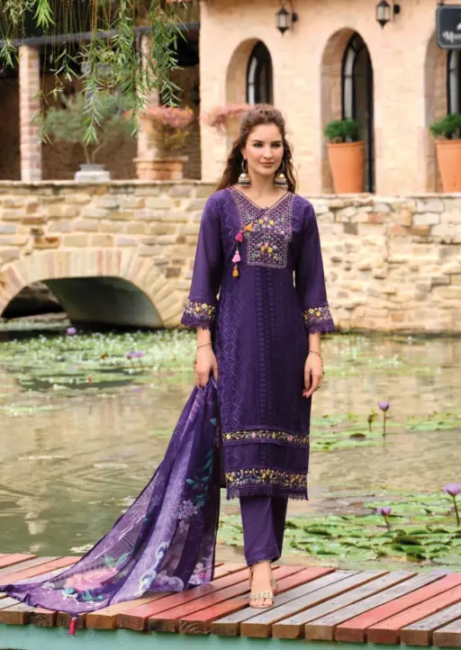 Lady Leela Izhaar - Image 4